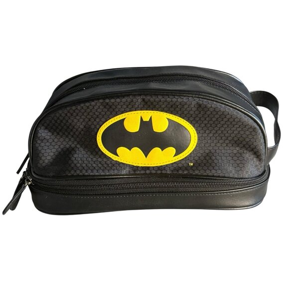 Batman DC Comics Toiletries Travel Bag Makeup Cosmetic Shave Dopp Kit - Picture 1 of 8